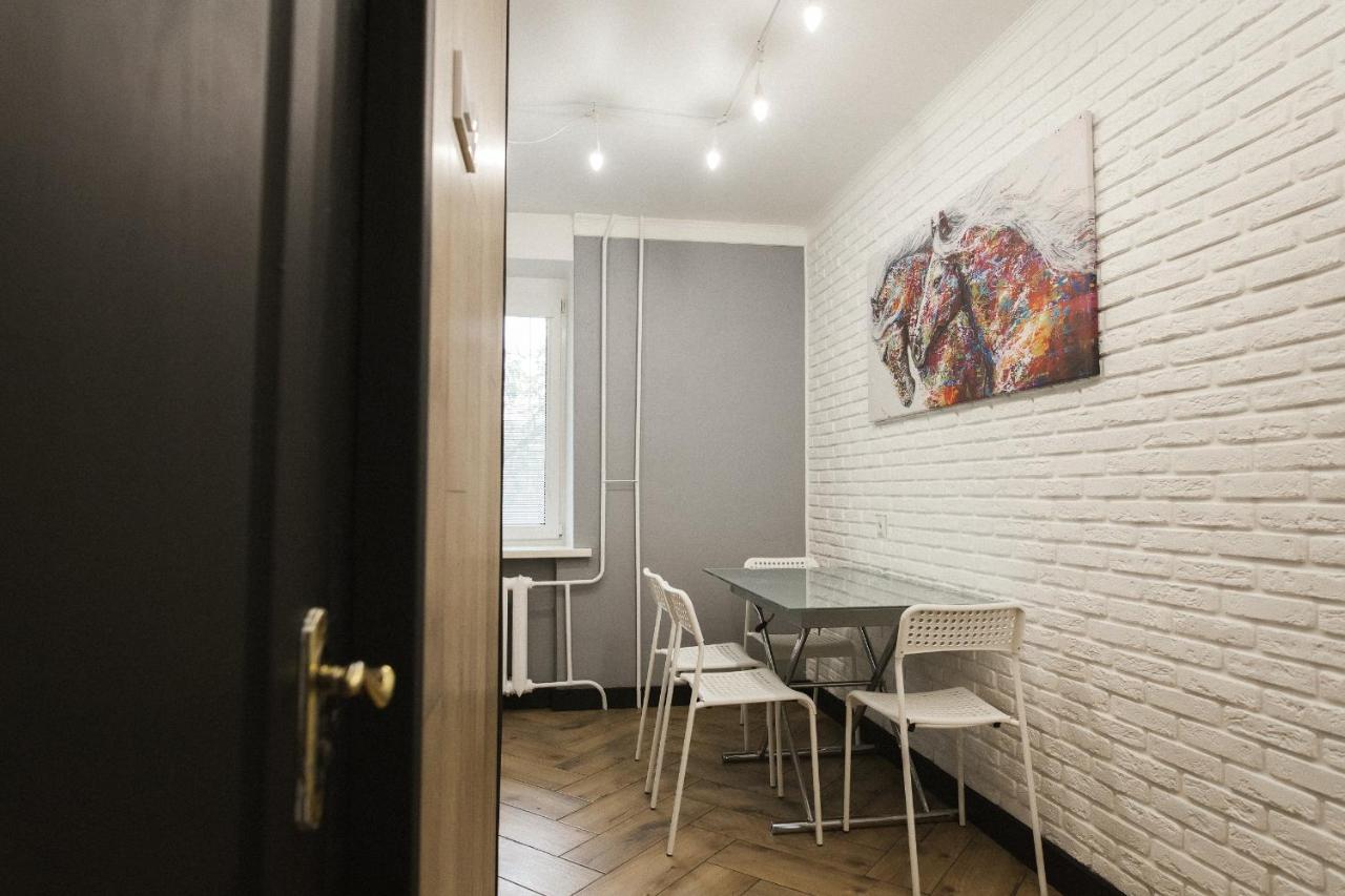 Loft-Style Apartment Izmajil Exteriör bild